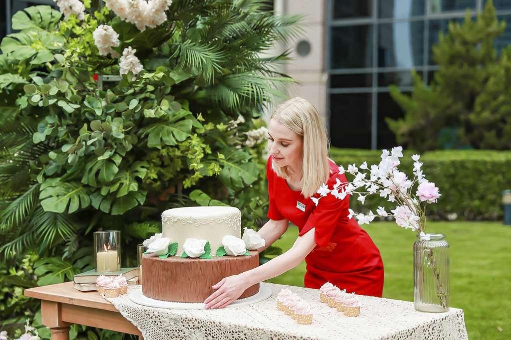 Kempinski Yansha Center 5*