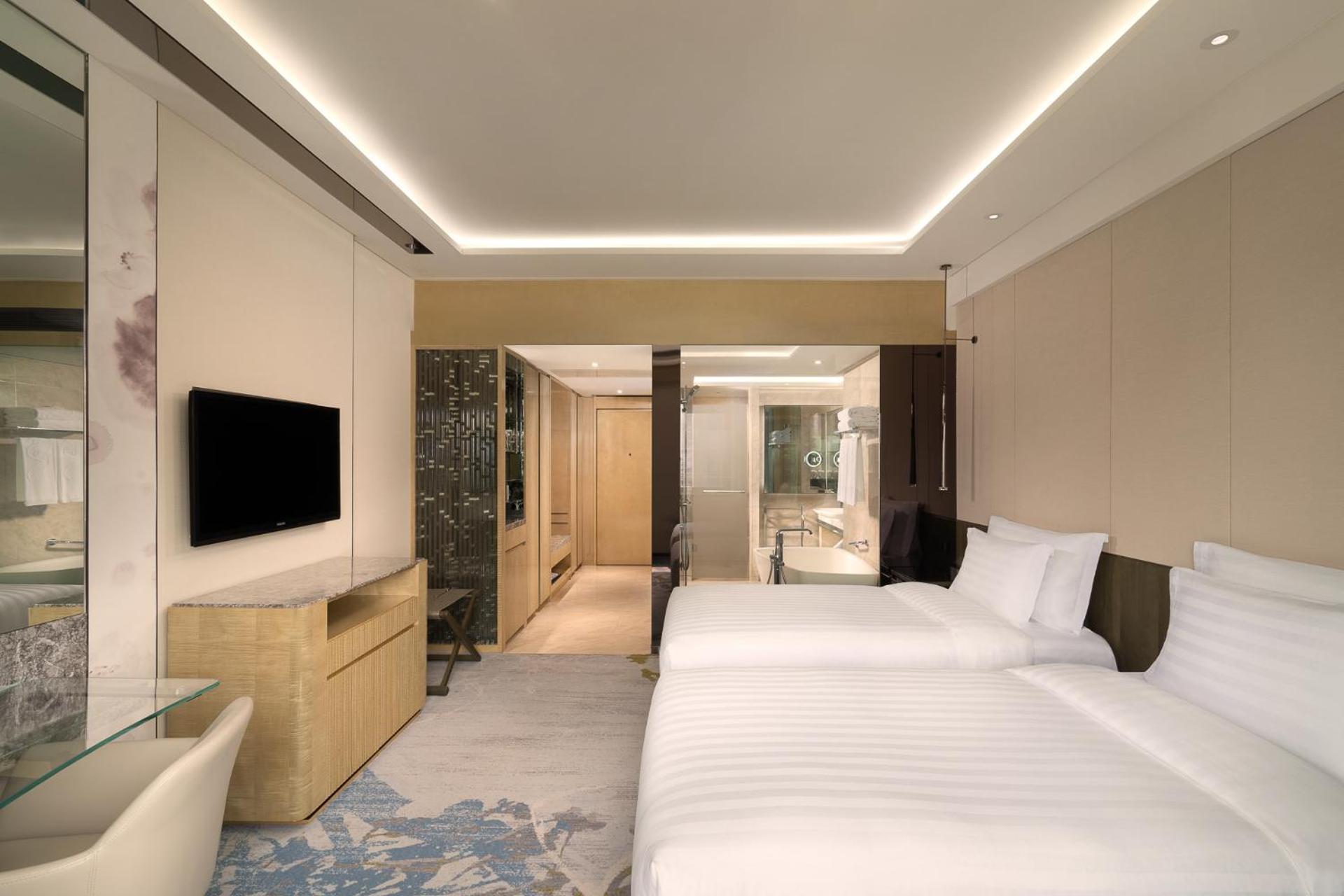 Kempinski Yansha Center Hotel 5*
